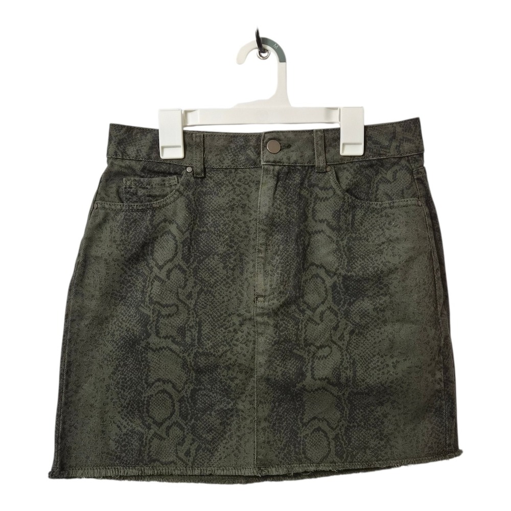 Hollister Green Snake Print Mini Skirt Womens Size 9 High Rise Raw Hem